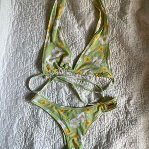 Blackbough swim green floral kini! 💚💚💚